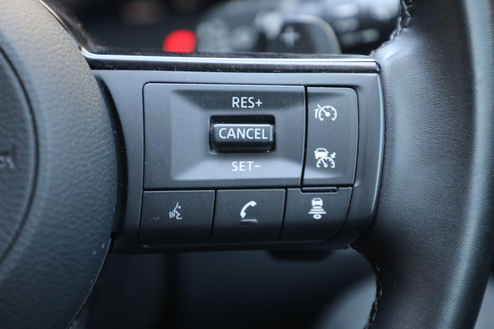 Large vehicle image